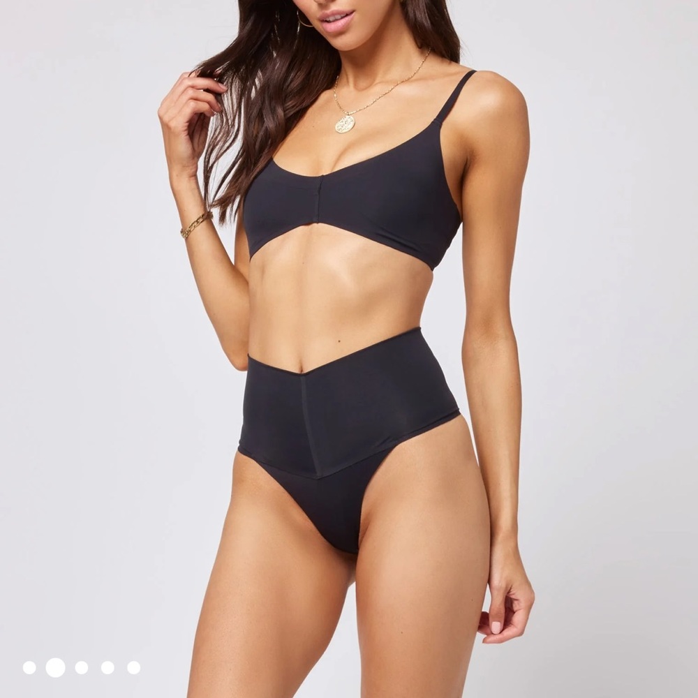 L space seam-free ry bikini BOTTOM
